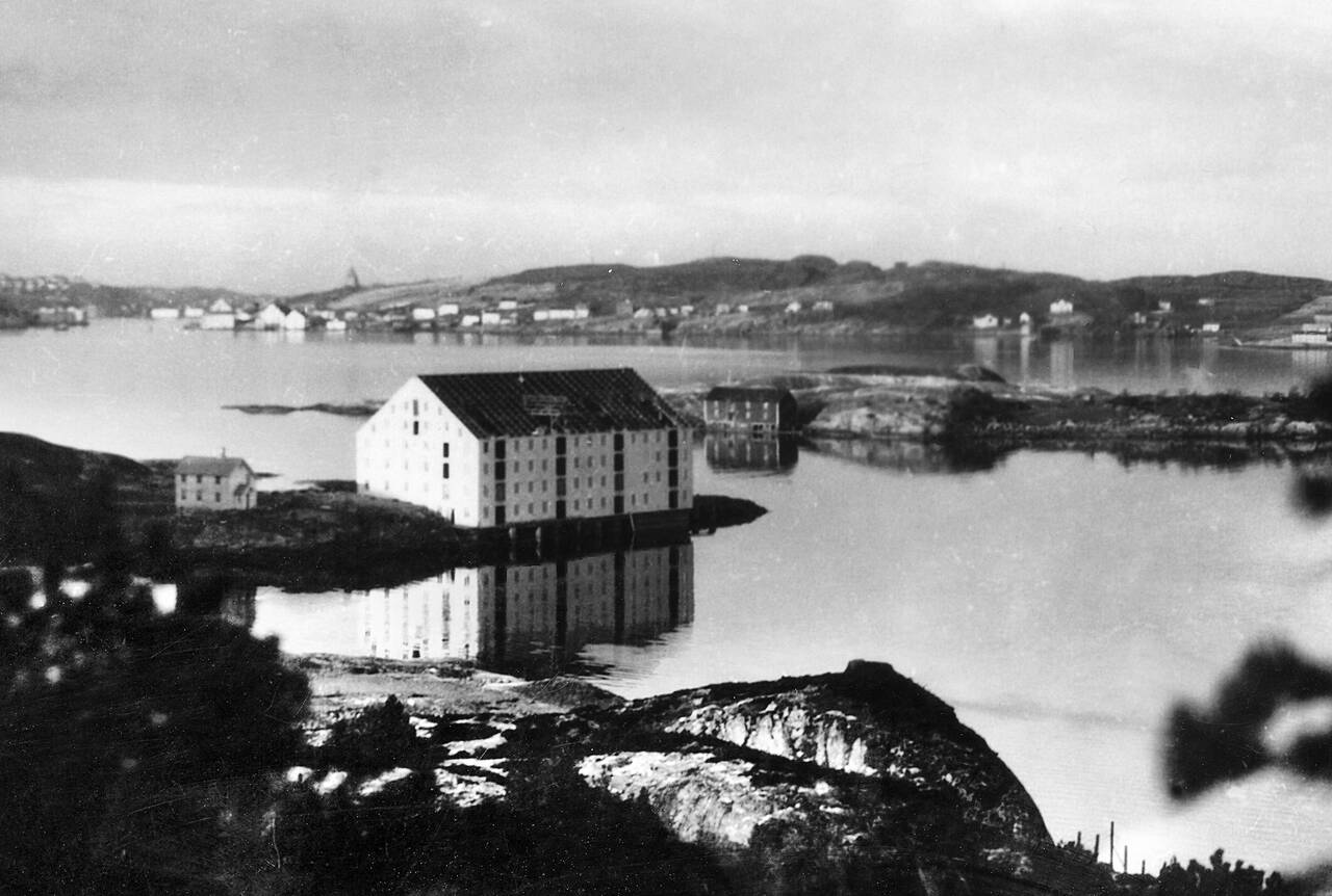 Orsethbrygga i Rognsvika rundt 1930. Bilde fra Sølvi Wiik.