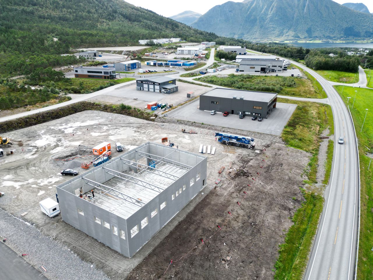 Bilete av nytt bygg til Bauta Electro under bygging på Trohaugen i Tomrefjord. Fotograf: Simone Eiken / Bauta Group