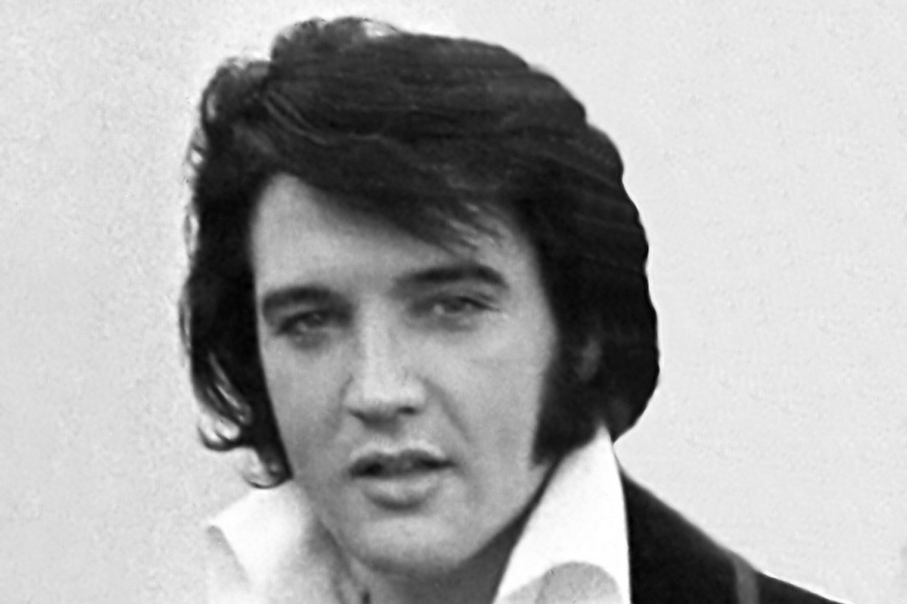 Elvis Presley. By Ollie Atkins, chief White House photographer at the time. See ARC record. [Public domain], via Wikimedia Commons