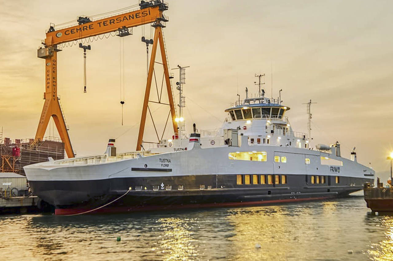 Tustna ved Cemre Shipyard 0411 2019